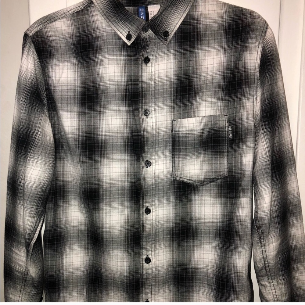 Divided H&M and D&B Supply